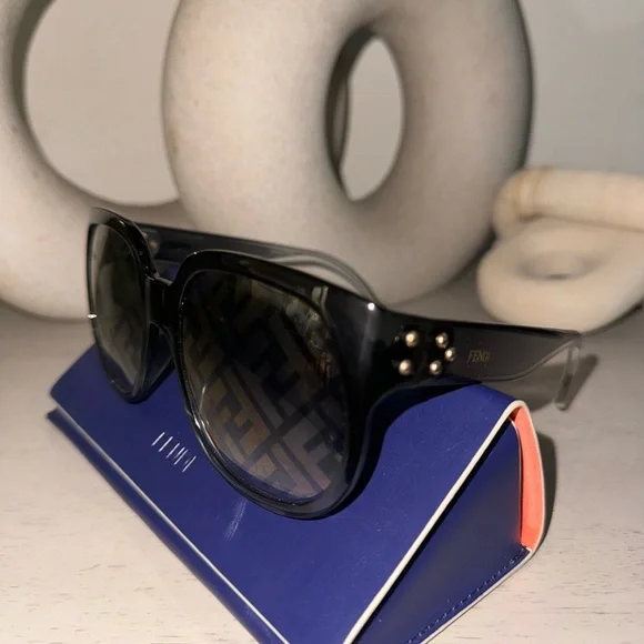 Fendi 60mm gradient round sunglasses Fendi Round Sunglasses Blue Green Metal Frame Gray Smoke  main image 3